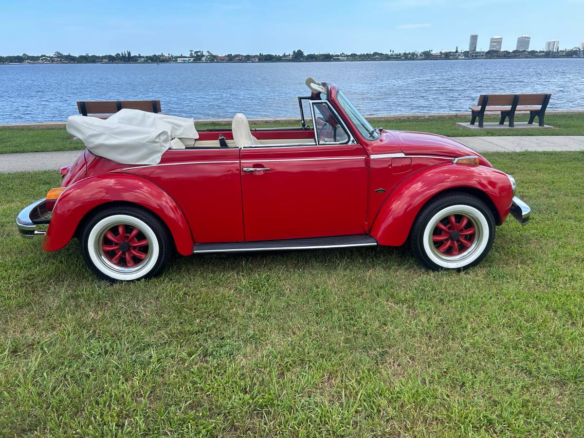 Volkswagen-beetle-cabrio.-1974-red-4