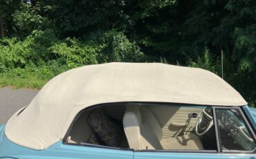 Volkswagen-beetle-convertible-1970-blue-15