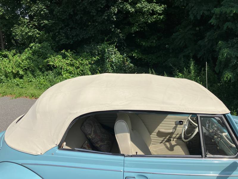Volkswagen-beetle-convertible-1970-blue-15