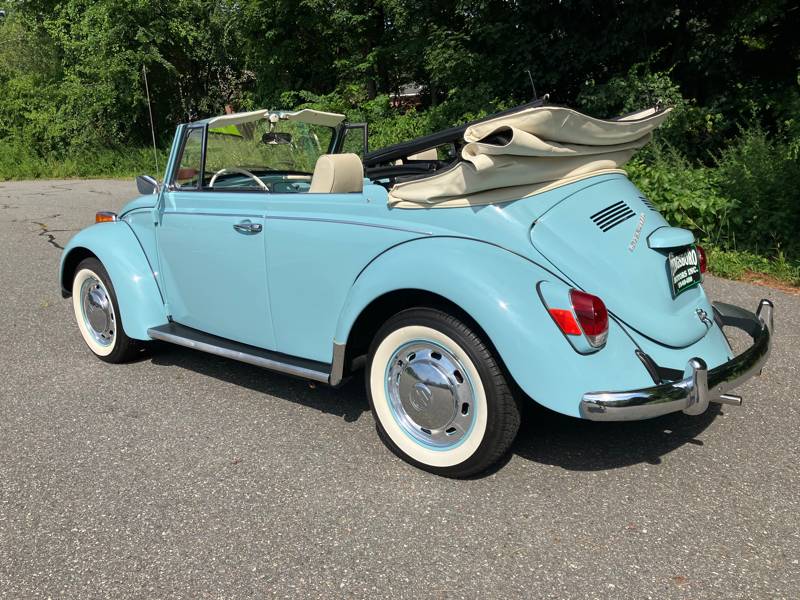 Volkswagen-beetle-convertible-1970-blue-3