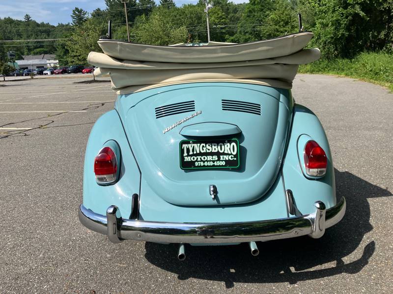Volkswagen-beetle-convertible-1970-blue-4
