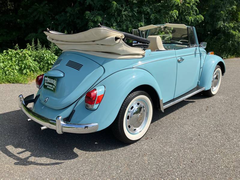 Volkswagen-beetle-convertible-1970-blue-5