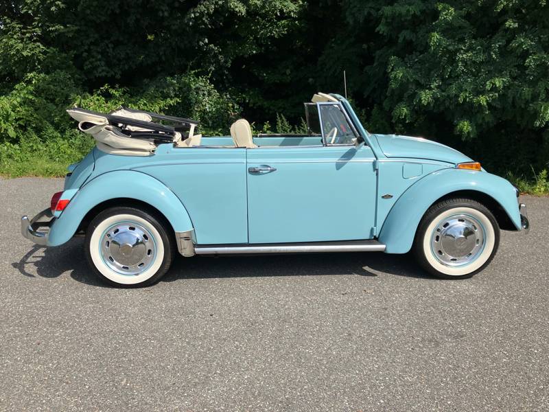 Volkswagen-beetle-convertible-1970-blue-6