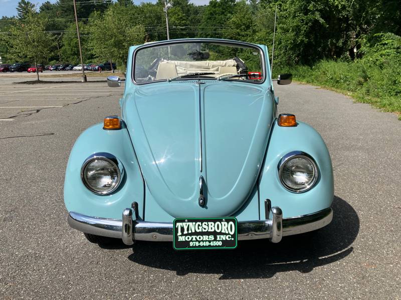 Volkswagen-beetle-convertible-1970-blue-8