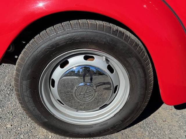 Volkswagen-beetle-convertible-1972-red-4