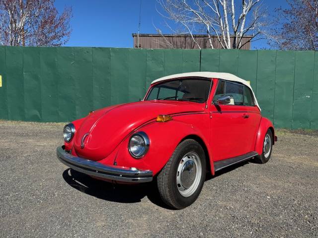 Volkswagen-beetle-convertible-1972-red