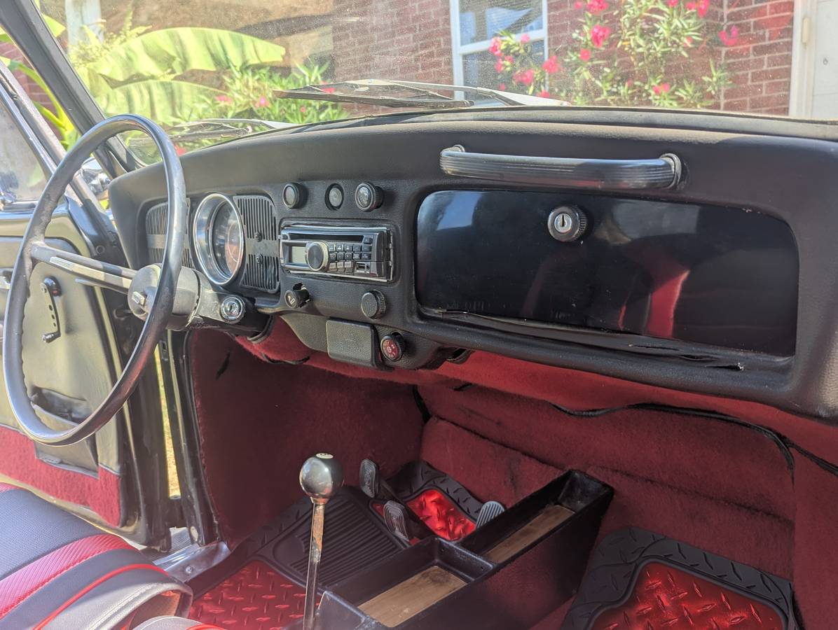 Volkswagen-beetle-rolls-royce-1969-black-6