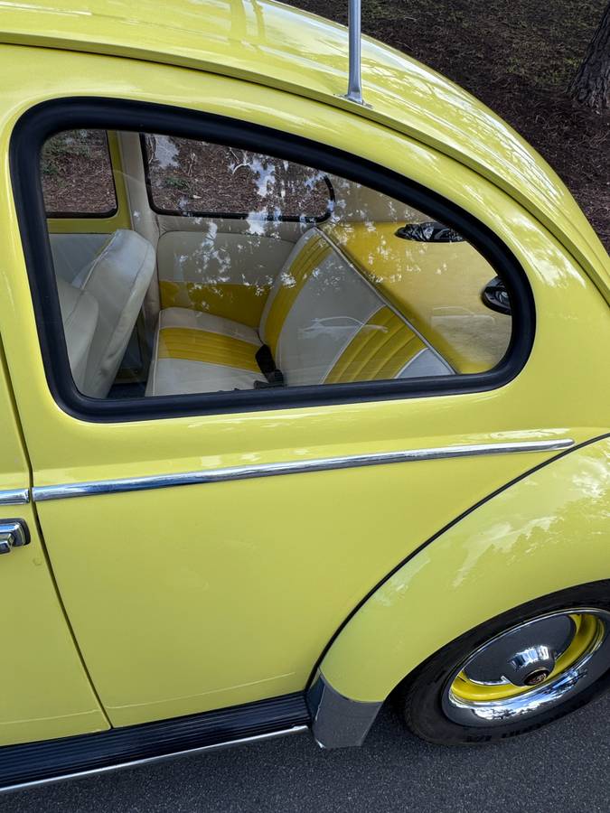 Volkswagen-bug-beetle-1963-yellow-15