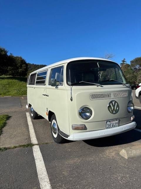 Volkswagen-bus-1969-1