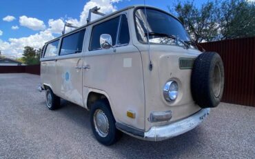 Volkswagen-bus-1971-1