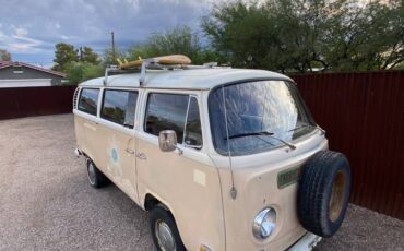 Volkswagen-bus-1971-1
