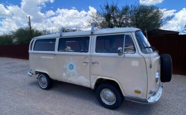 Volkswagen-bus-1971-3