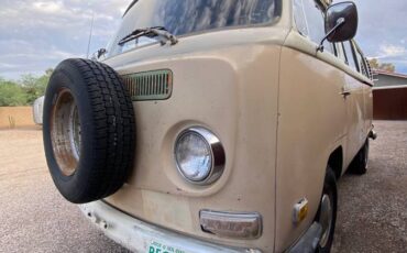 Volkswagen-bus-1971-3