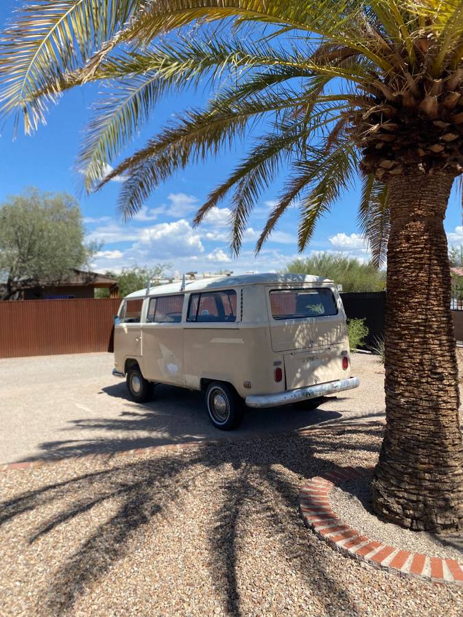 Volkswagen-bus-1971-4