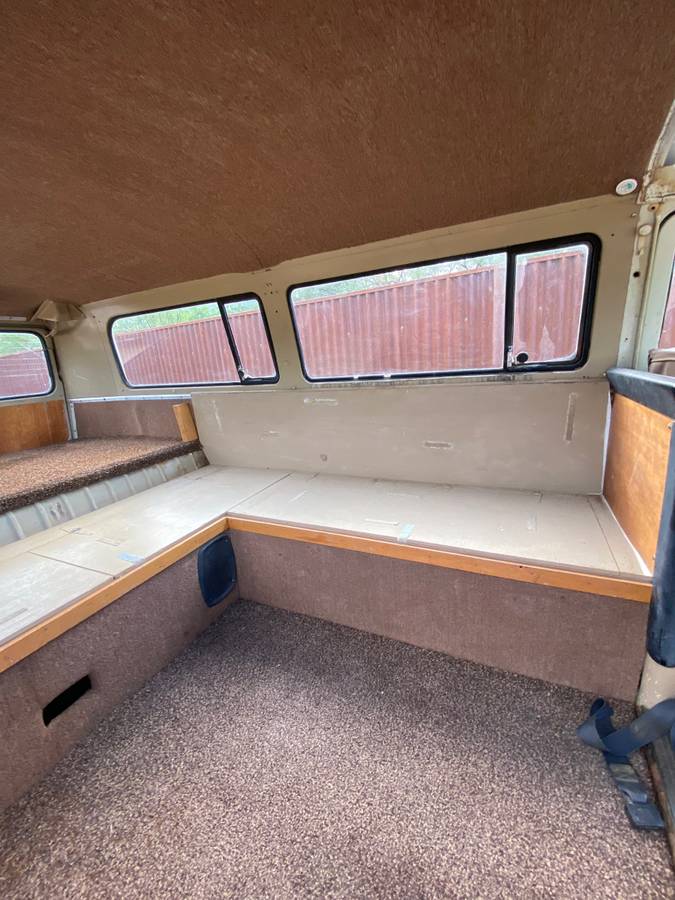 Volkswagen-bus-1971-8