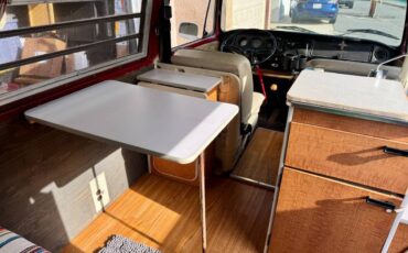 Volkswagen-bus-1971-red-18
