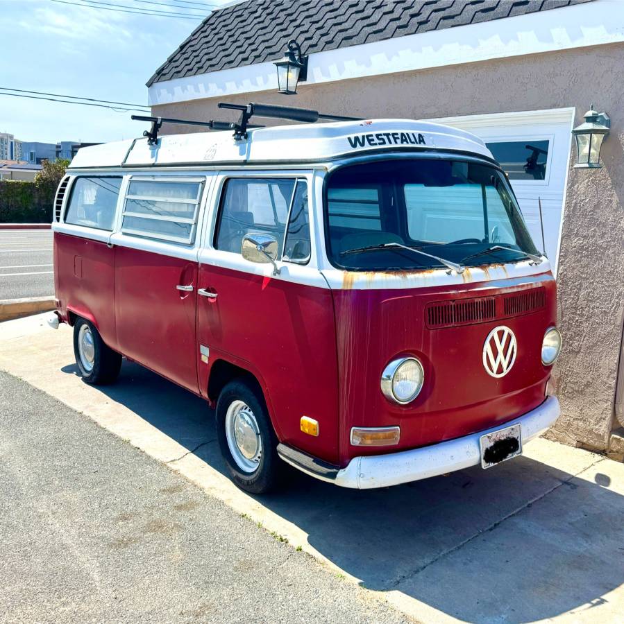 Volkswagen-bus-1971-red-4