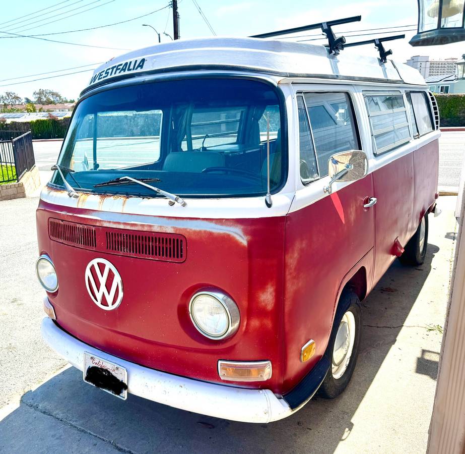 Volkswagen-bus-1971-red-5