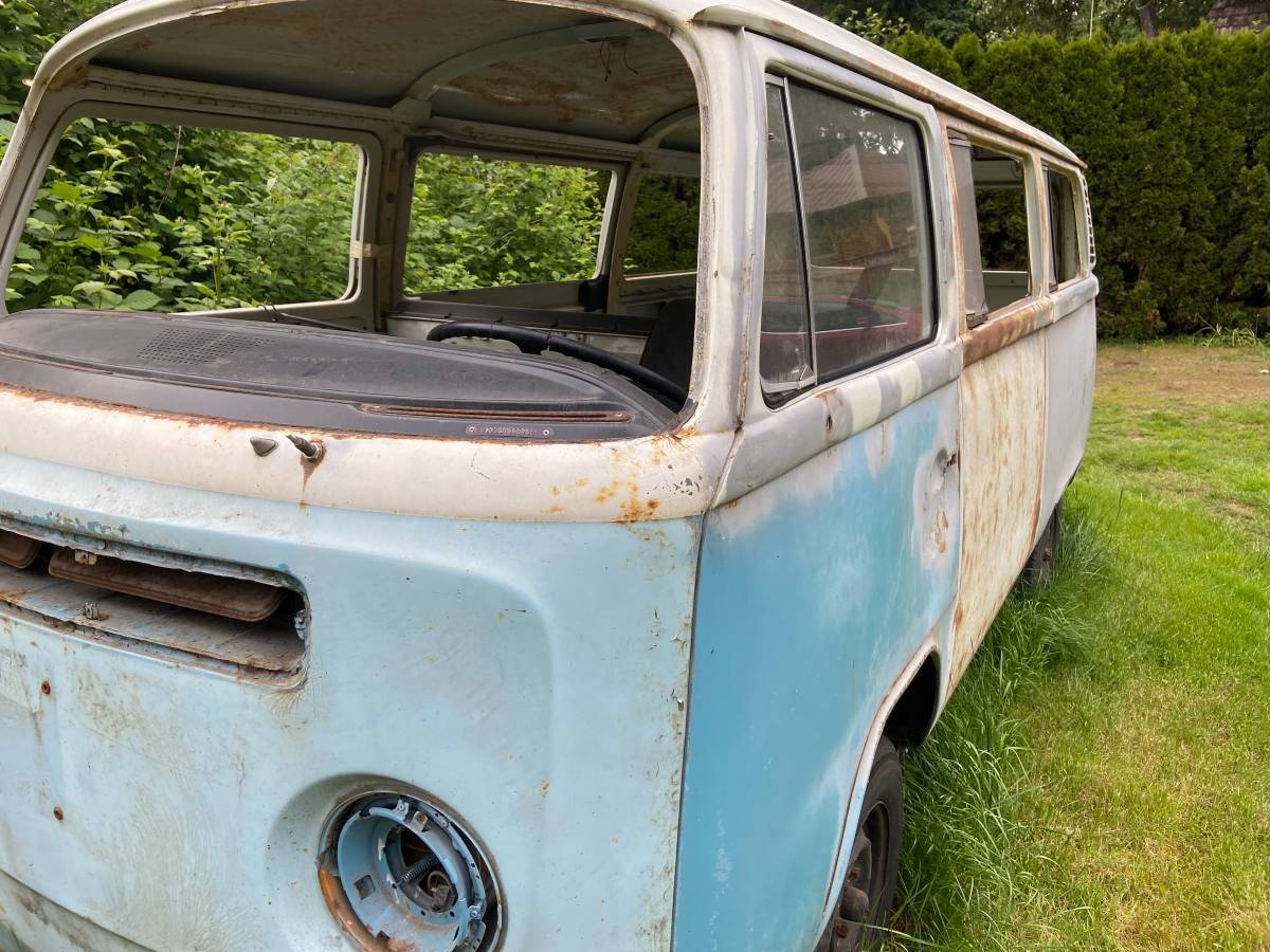 Volkswagen-bus-1972-1