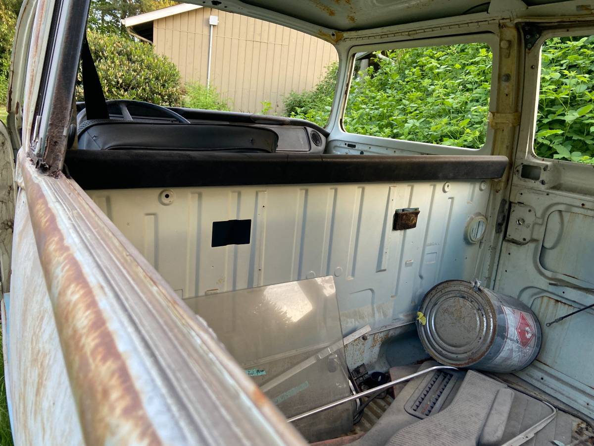 Volkswagen-bus-1972-4