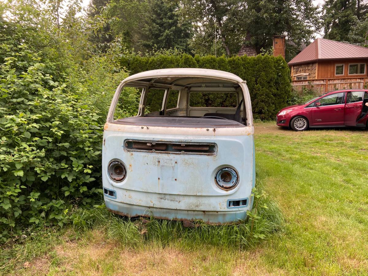 Volkswagen-bus-1972-5