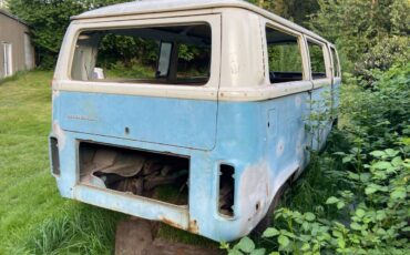 Volkswagen-bus-1972-6