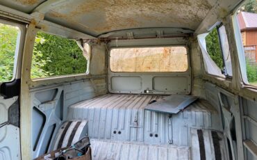 Volkswagen-bus-1972-8