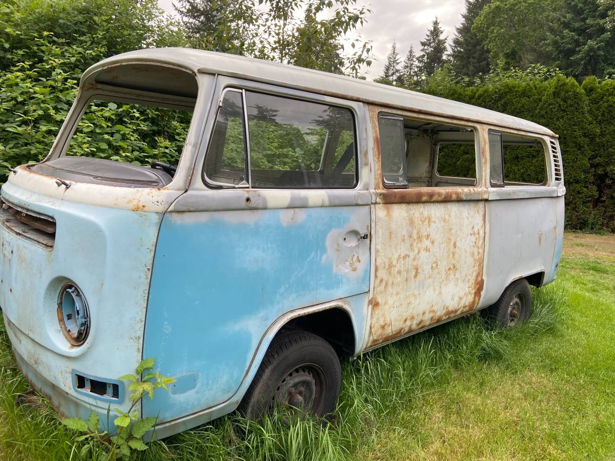 Volkswagen-bus-1972