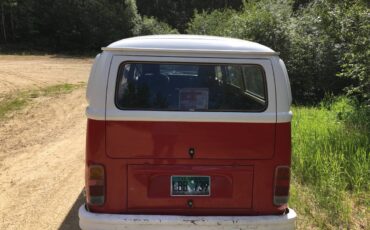 Volkswagen-bus-1977-red-3