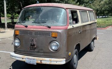 Volkswagen-bus-1978-brown-5
