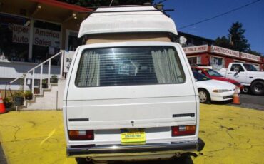 Volkswagen-busvanagon-camper-1982-white-11
