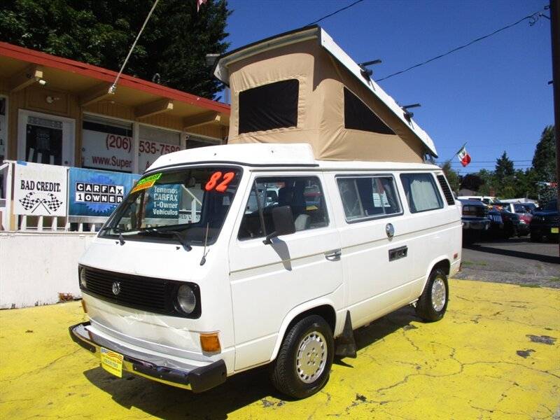 Volkswagen-busvanagon-camper-1982-white-17