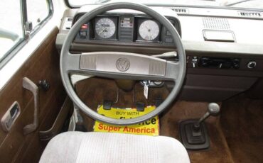 Volkswagen-busvanagon-camper-1982-white-21