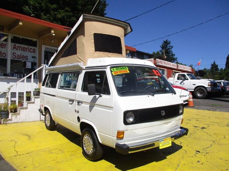 Volkswagen-busvanagon-camper-1982-white-4