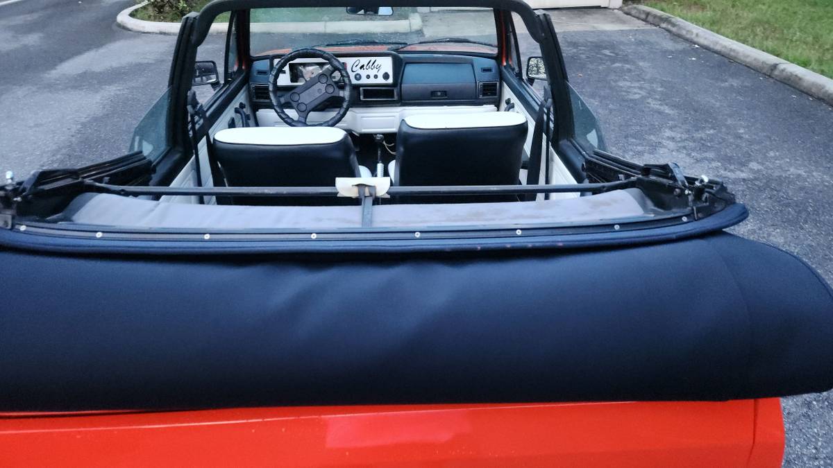 Volkswagen-cabrio-1985-orange-11