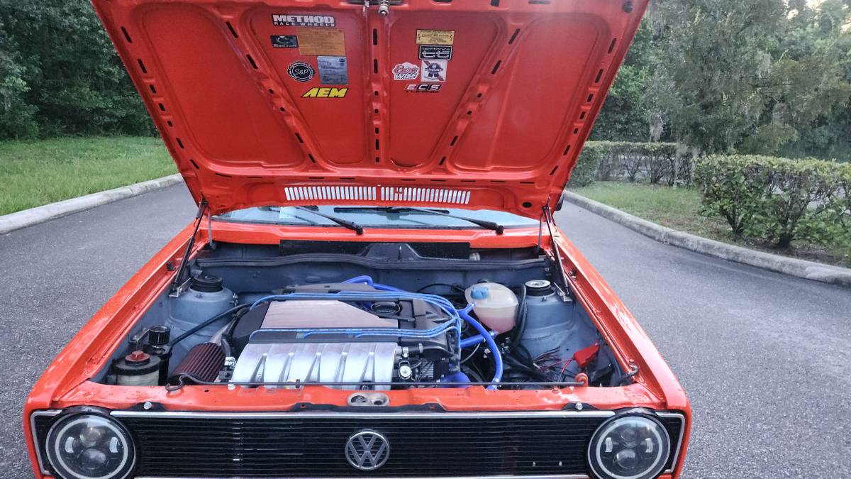 Volkswagen-cabrio-1985-orange-5