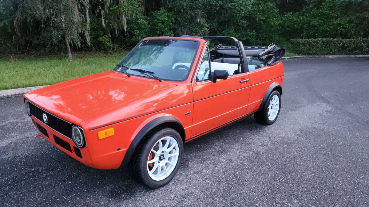 Volkswagen-cabrio-1985-orange