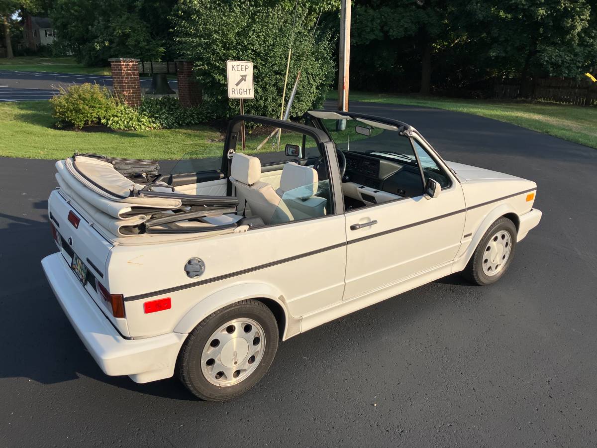 Volkswagen-cabrio-1991-white-1