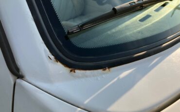 Volkswagen-cabrio-1991-white-12