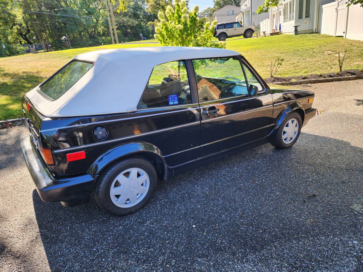 Volkswagen-cabriolet-1988-11