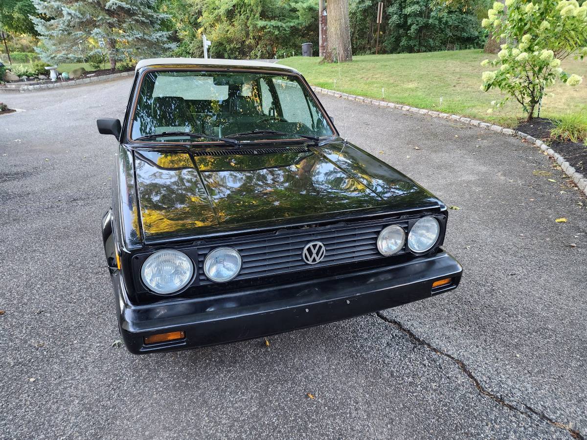 Volkswagen-cabriolet-1988-2
