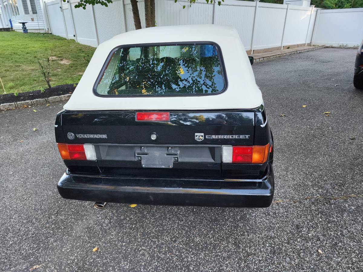 Volkswagen-cabriolet-1988-5