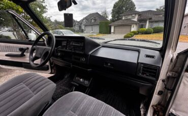 Volkswagen-cabriolet-1989-white-10