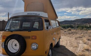 Volkswagen-camper-bus-1976-1