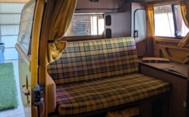 Volkswagen-camper-bus-1976-11