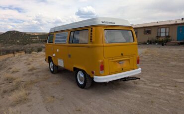 Volkswagen-camper-bus-1976-4