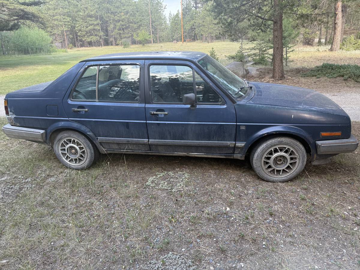 Volkswagen-diesel-jetta-1986-blue