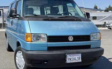 Volkswagen-eurovan-1993-custom-1