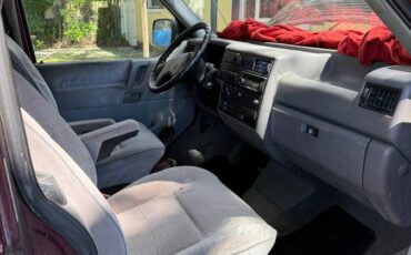 Volkswagen-eurovan-mv-1993-3