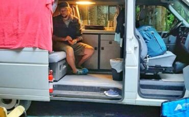 Volkswagen-eurovan-westfalia-1994-white-11